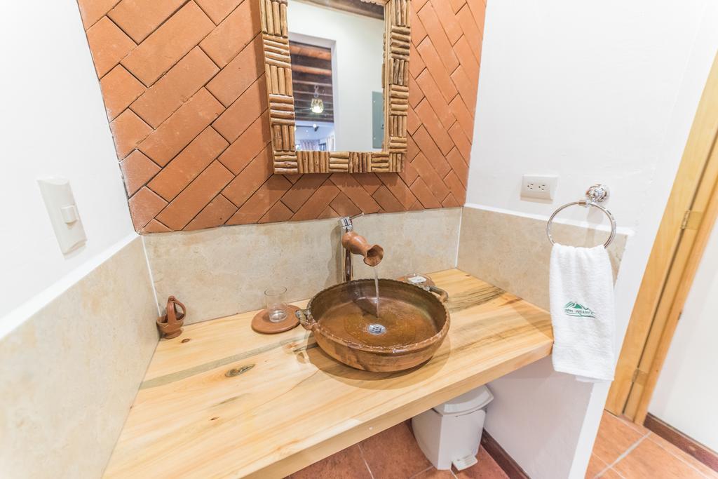 Villas Jucanya Super Higienizadas Panajachel Cameră foto