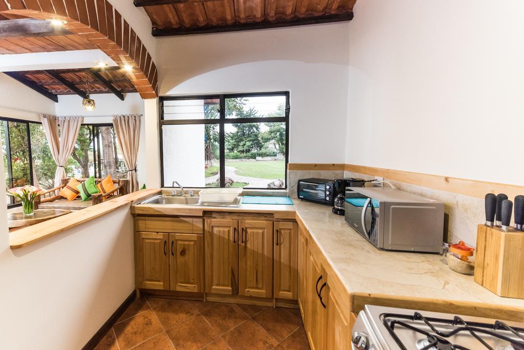 Villas Jucanya Super Higienizadas Panajachel Cameră foto