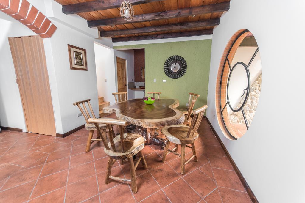 Villas Jucanya Super Higienizadas Panajachel Cameră foto